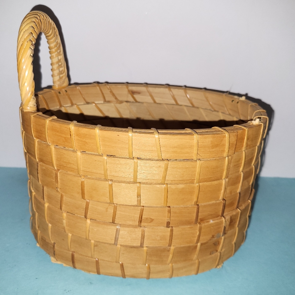 Vintage Rare Handwoven Oval Catchall Basket